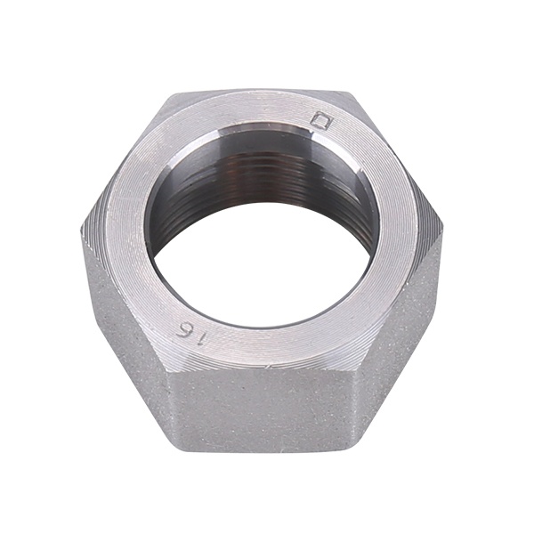 Pipe fitting high pressure nut